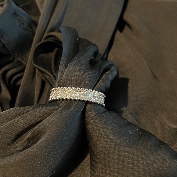 RINGS RINGS RINGS - Picture 6 of 10